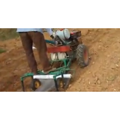 手扶帶動(dòng)的花生播種機、8馬力以上的手扶拖拉機