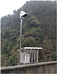 沿江高速引薦氣象要素能見(jiàn)度在線(xiàn)監測系統，路面結冰狀況探測儀器